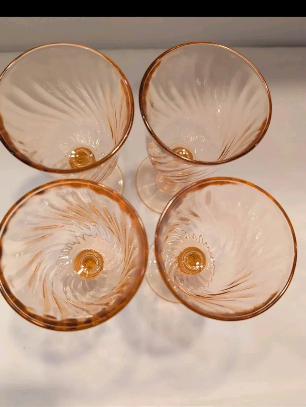 Wine Glasses Set of 4 Rosaline Pink Swirl Arcoroc France 5.75″  Vintage 1970s